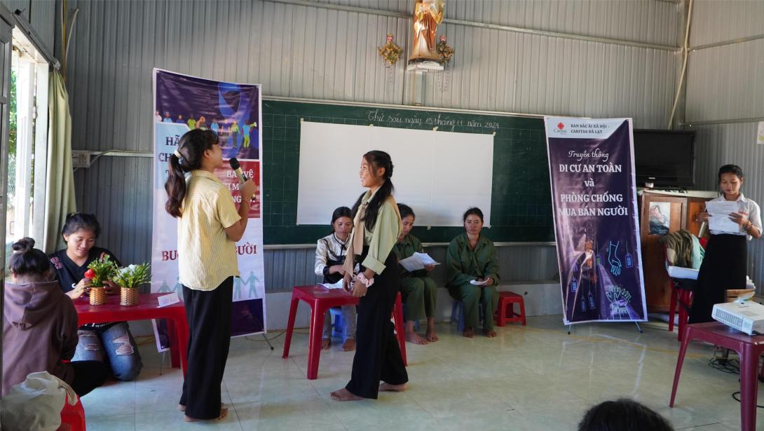 Câu Chuyện Có Thật Về Nạn Buôn Người - Lời Cảnh Tỉnh Từ Những Lời Hứa Mật Ngọt