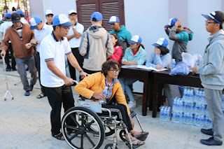 " Ngày hội yêu thương"