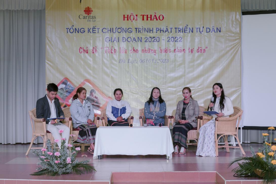 Thắp Lửa Những Bước Chân Tự Dân